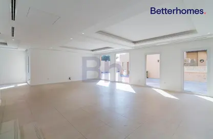 Apartment - 4 Bedrooms - 5 Bathrooms for rent in West Bay Villas - West Bay - West Bay - Doha