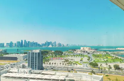 مساحات مكتبية - استوديو - 2 حمامات للايجار في شارع المطار القديم - طريق المطار القديم - الدوحة