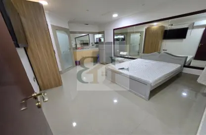 Apartment - Studio - 1 Bathroom for rent in Umm Ghuwalina - Umm Ghuwailina - Doha