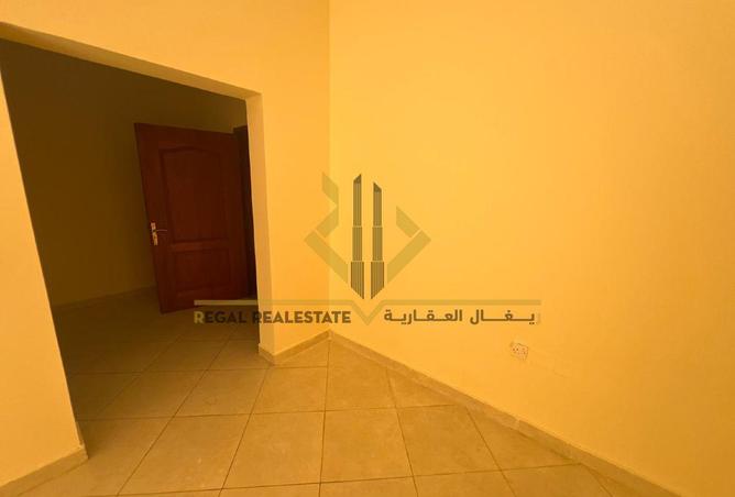 930506 - Property Image 3