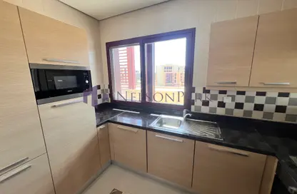 Apartment - 1 Bedroom - 2 Bathrooms for rent in Fox Hills South - Fox Hills - Lusail