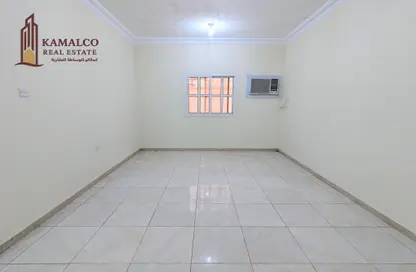 Apartment - 2 Bedrooms - 2 Bathrooms for rent in Muntazah 7 - Al Muntazah - Doha