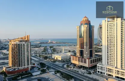 Apartment - 2 Bedrooms - 2 Bathrooms for rent in Marina Tower 21 - Marina District - Lusail