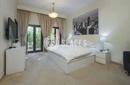 Townhouse - 2 Bedrooms - 4 Bathrooms for sale in Venezia - Qanat Quartier - The Pearl Island - Doha