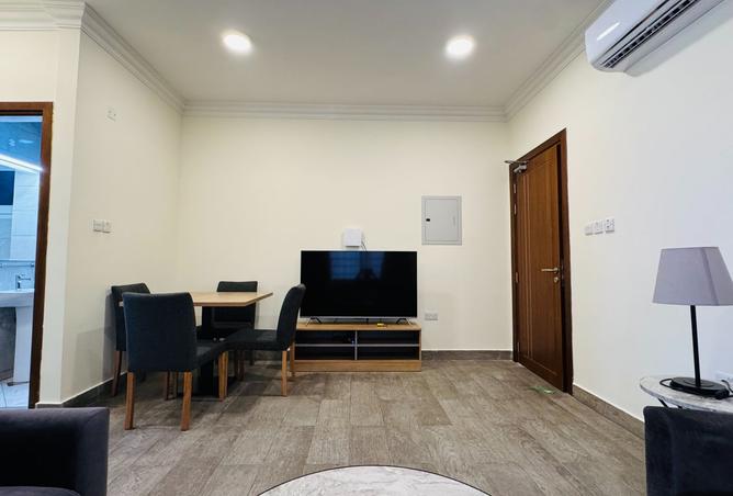 984210 - Property Image 2