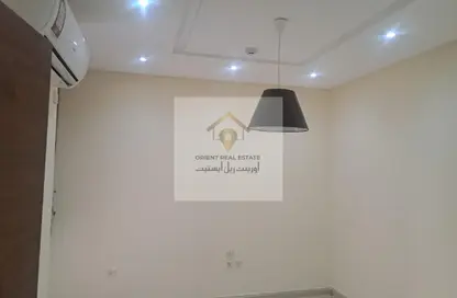 Apartment - 2 Bedrooms - 2 Bathrooms for rent in Fereej Kulaib - Doha