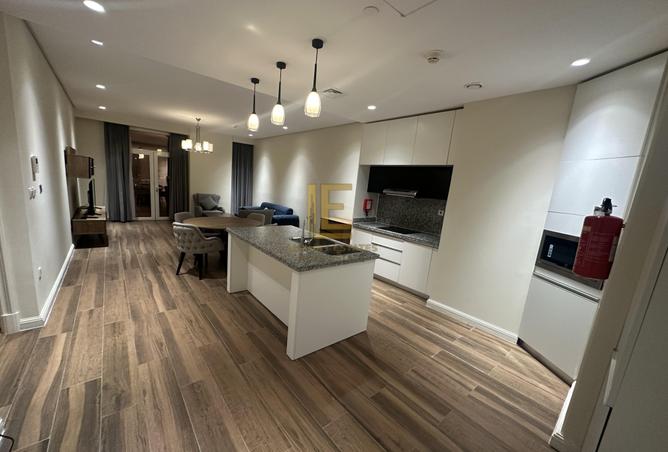 985772 - Property Image 2