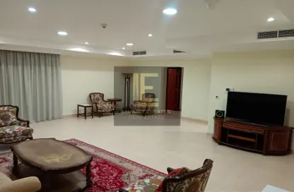 Apartment - 3 Bedrooms - 5 Bathrooms for sale in West Porto Drive - Porto Arabia - The Pearl Island - Doha