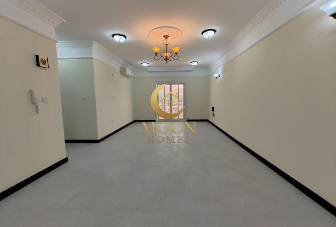 971823 - Property Image 2