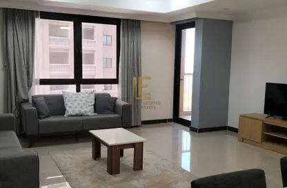 شقة - 2 غرف نوم - 3 حمامات للايجار في طريق بورتو الشرقي - بورتو أرابيا - جزيرة اللؤلؤة - الدوحة