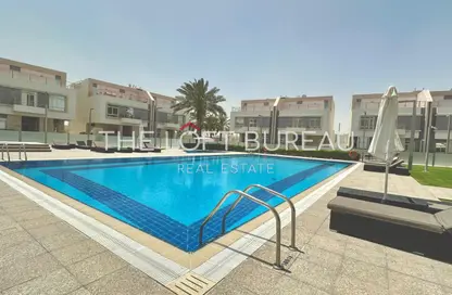 فيلا - 3 غرف نوم - 4 حمامات للايجار في كمبوند لافيرنا - مريخ - المريخ - الدوحة