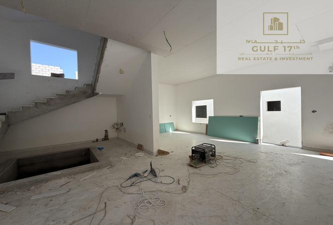 953567 - Property Image 2