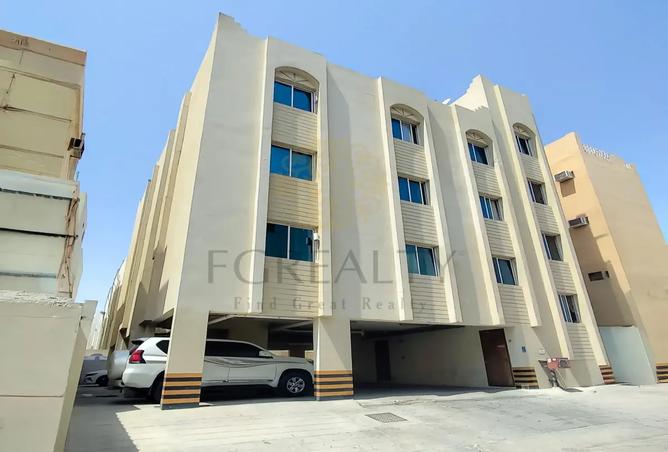 956534 - Property Image 2