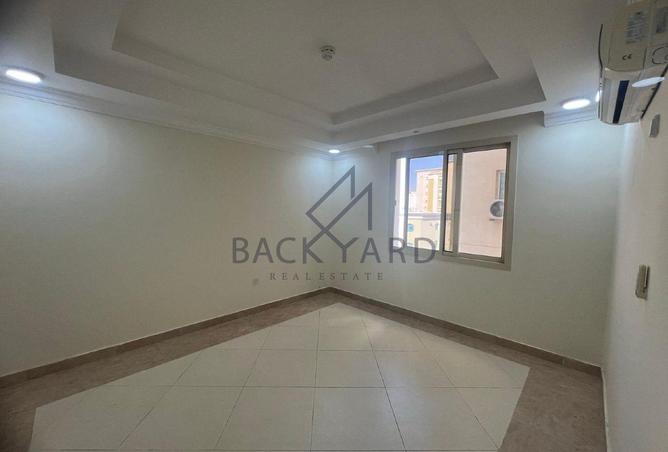 958296 - Property Image 2