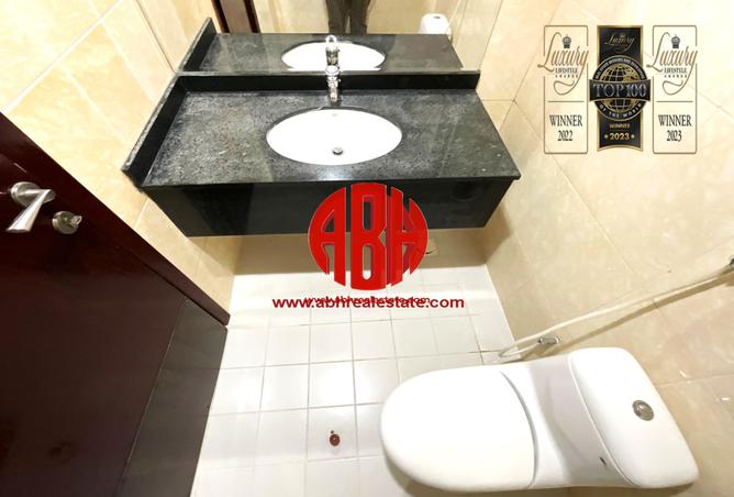 Apartment - 2 Bedrooms - 2 Bathrooms for rent in Al Rayyan Tower - Fereej Bin Mahmoud North - Fereej Bin Mahmoud - Doha