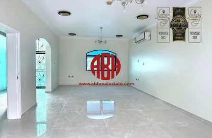 Villa - 5 Bedrooms - 4 Bathrooms for rent in Al Nuaija Street - Al Hilal West - Al Hilal - Doha