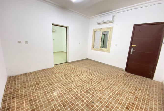 907706 - Property Image 3