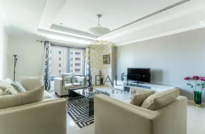 Apartment - 2 Bedrooms - 2 Bathrooms for rent in West Porto Drive - Porto Arabia - The Pearl Island - Doha