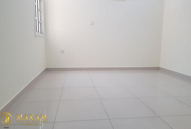 952859 - Property Image 3