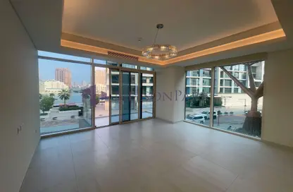 Apartment - 1 Bedroom - 2 Bathrooms for rent in Gewan Island - The Pearl Island - Doha