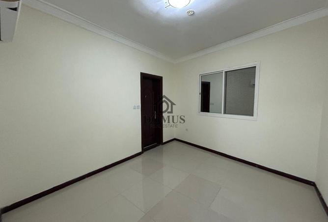 990854 - Property Image 3