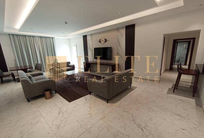 943171 - Property Image 3