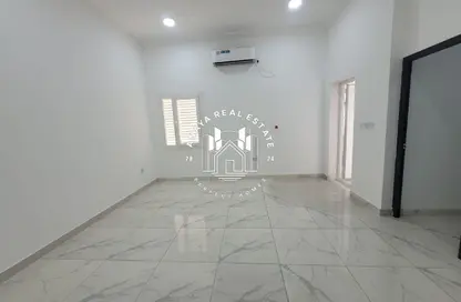 Villa - Studio - 1 Bathroom for rent in Al Aziziyah - Al Aziziyah - Doha