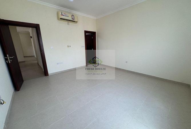 908263 - Property Image 2