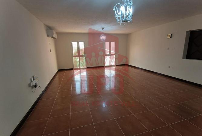 964809 - Property Image 2