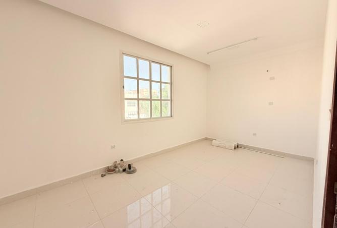 999331 - Property Image 3