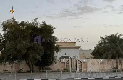 فيلا - 7 غرف نوم - 7 حمامات للبيع في منطقة مويثر - الريان - الدوحة