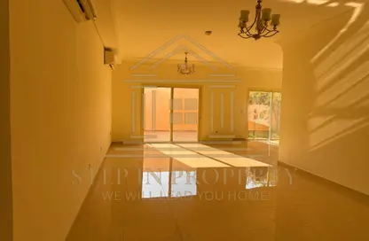 مجمع سكني - 4 غرف نوم - 4 حمامات للايجار في شارع الوعب - الوعب - الدوحة