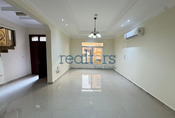 970087 - Property Image 2