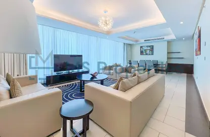 Apartment - 3 Bedrooms - 4 Bathrooms for rent in West Bay - West Bay - Doha