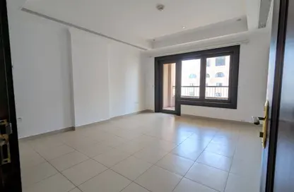 Apartment - 1 Bedroom - 2 Bathrooms for sale in East Porto Drive - Porto Arabia - The Pearl Island - Doha