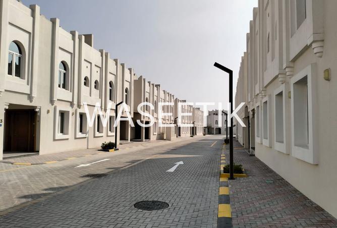 983935 - Property Image 2