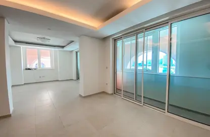 Apartment - 1 Bedroom - 2 Bathrooms for rent in Viva West - Viva Bahriyah - The Pearl Island - Doha