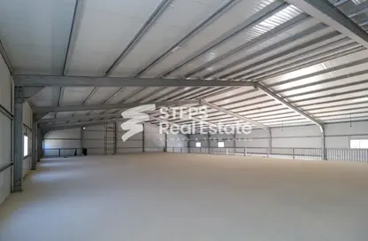 Warehouse - Studio for rent in East Industrial Street - Birkat Al Awamer - Al Wakra