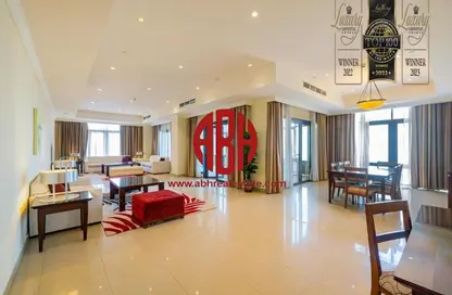 Penthouse - 3 Bedrooms - 4 Bathrooms for rent in East Porto Drive - Porto Arabia - The Pearl Island - Doha