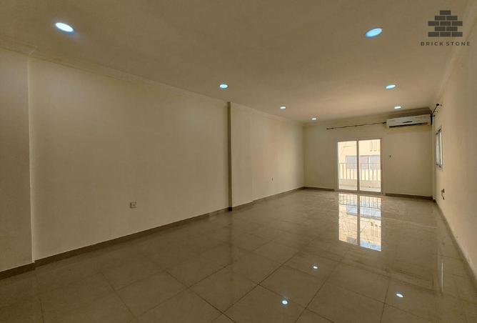 978050 - Property Image 3