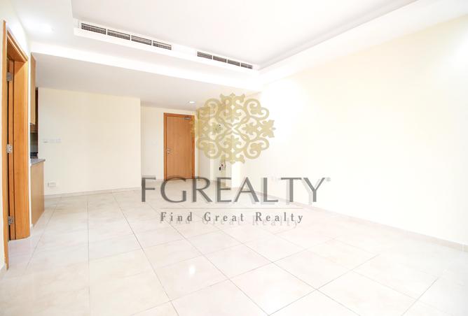 899165 - Property Image 2
