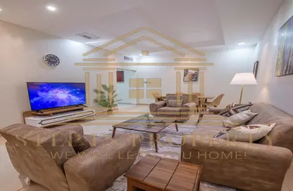 Apartment - 2 Bedrooms - 2 Bathrooms for rent in Al Sadd Road - Al Sadd - Doha