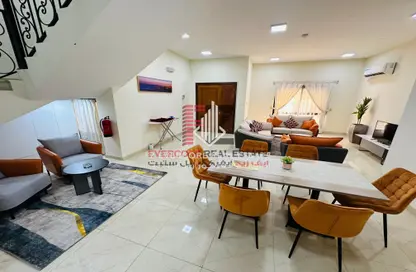 مجمع سكني - 5 غرف نوم - 4 حمامات للايجار في Hazm Al Markhiya - الدوحة