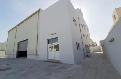 Warehouse - Studio - 5 Bathrooms for rent in East Industrial Street - Birkat Al Awamer - Al Wakra