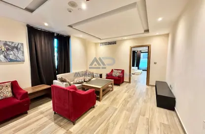 Apartment - 1 Bedroom - 2 Bathrooms for rent in Al Sadd Road - Al Sadd - Doha