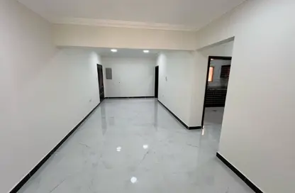 Apartment - 3 Bedrooms - 3 Bathrooms for rent in Al Mansoura - Al Mansoura - Doha