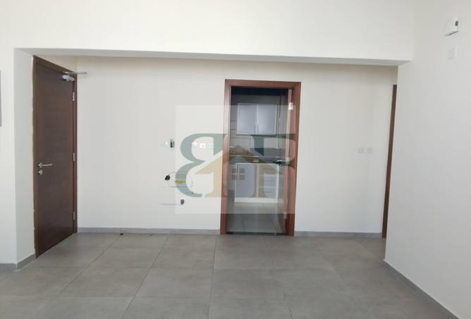 972189 - Property Image 2