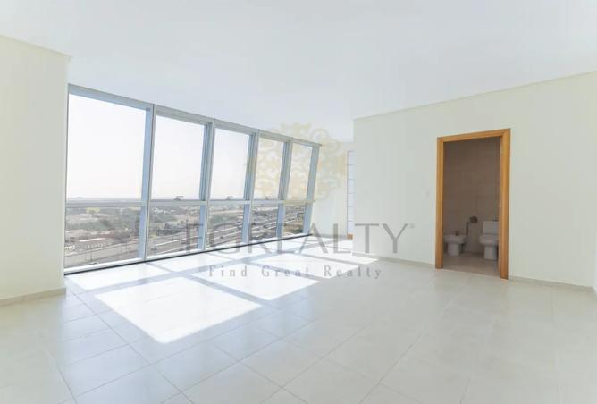 956574 - Property Image 3