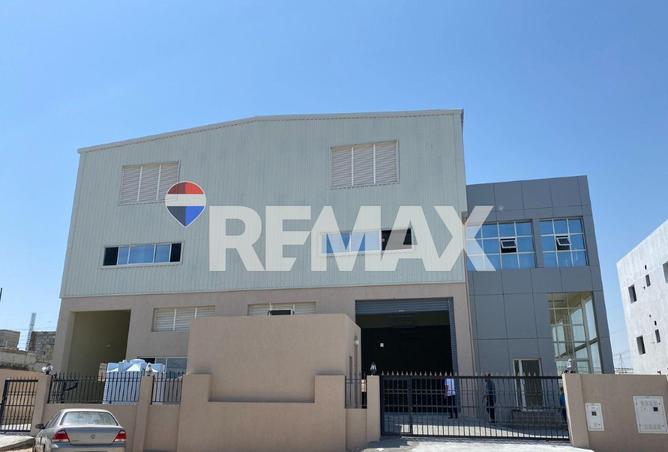 909146 - Property Image 2
