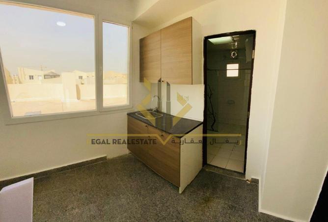 960813 - Property Image 2